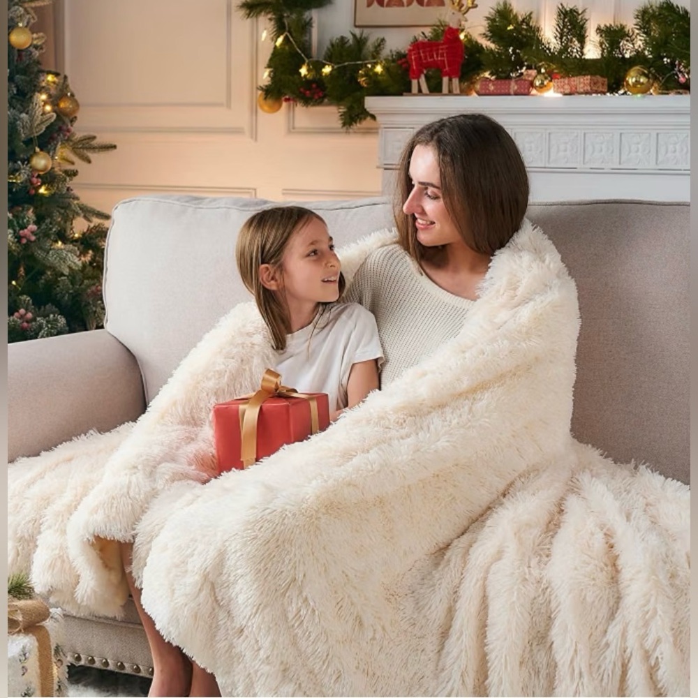Fuzzy Cozy Throw Blanket